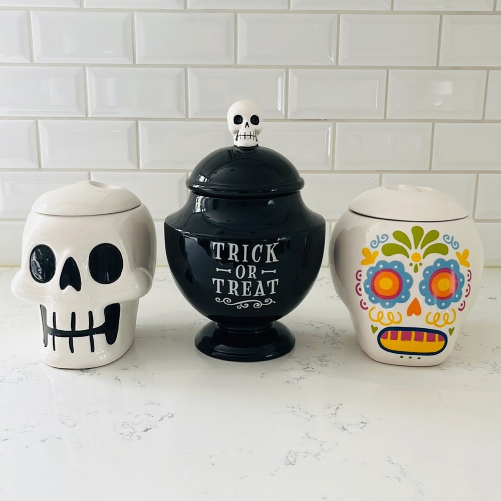 Target by Hyde & EEK Trick or Treat Black Ceramic Cookie Jar - Picture 14 of 14